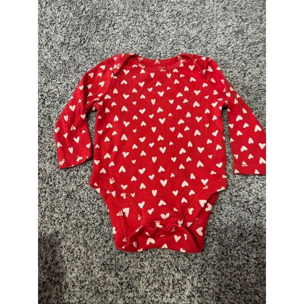 ❤️Old Navy Baby Girl Heart Onesie 3-6M